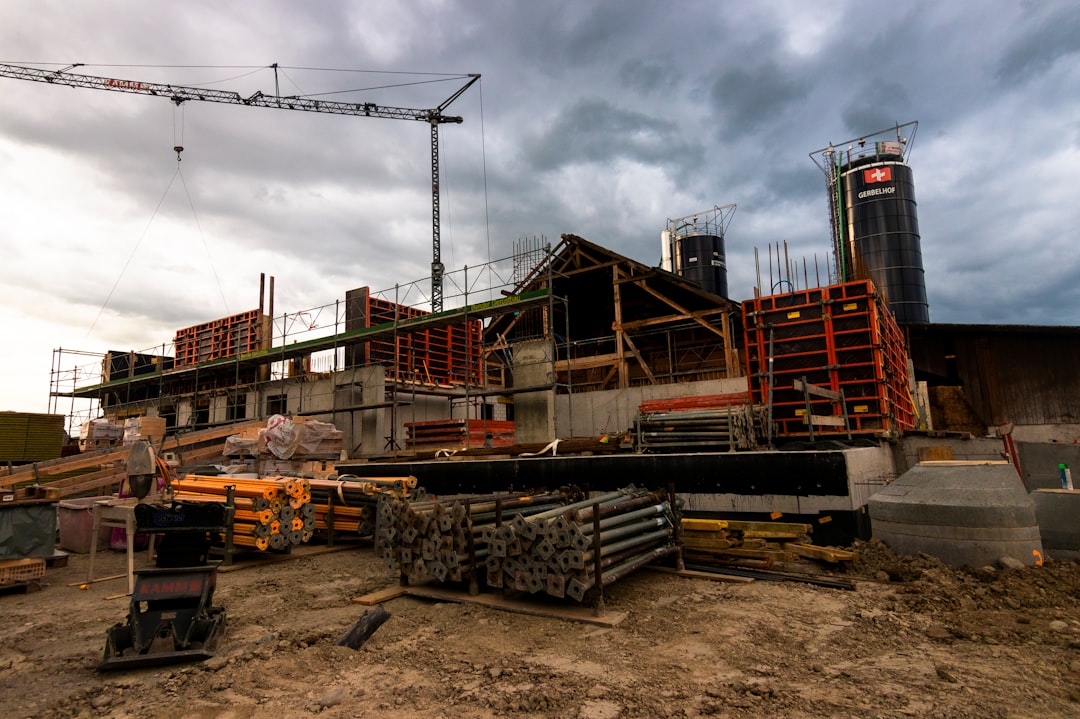 Building a Strong Career Path Through Modern Construction Employment