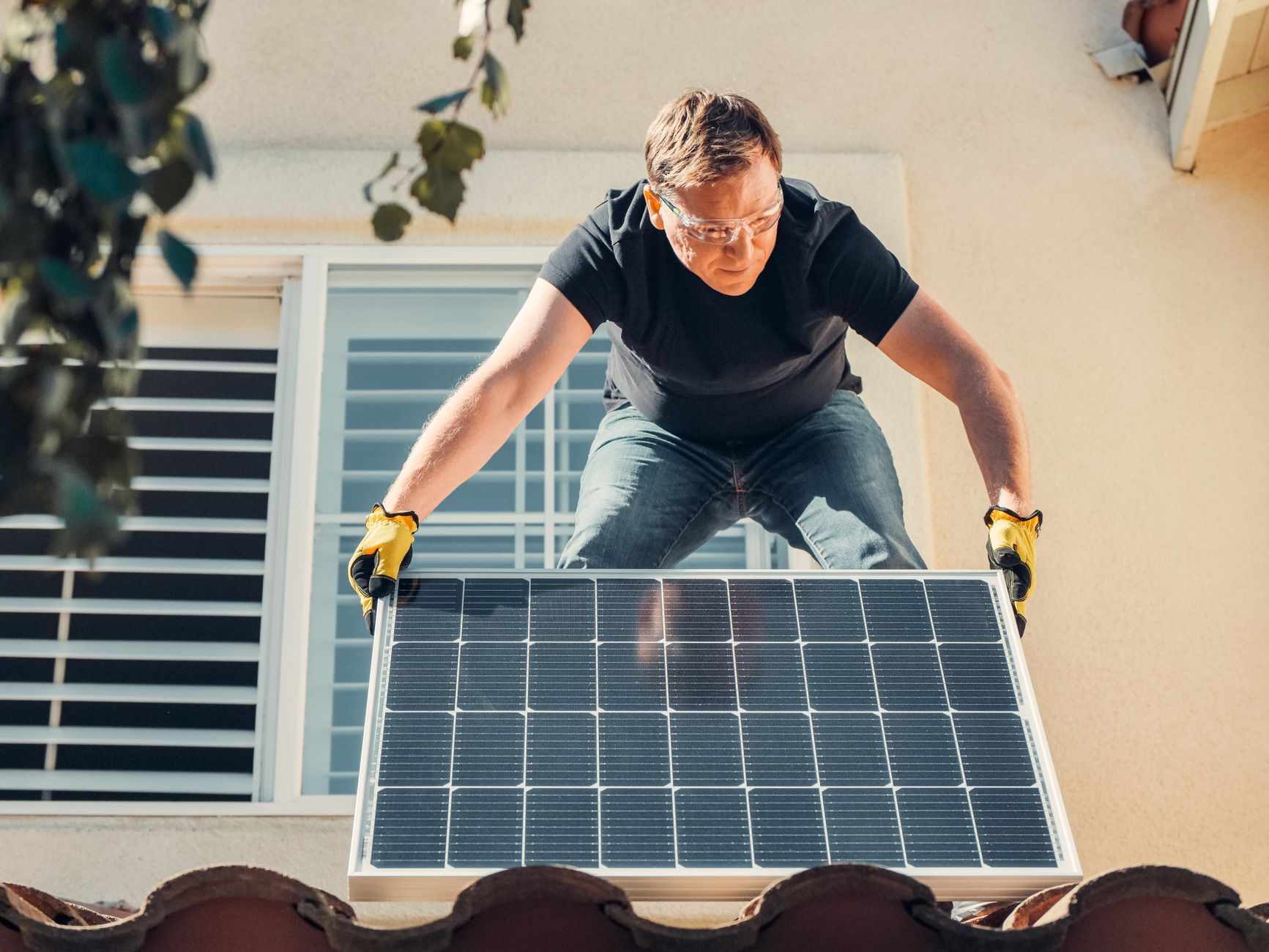 First Solar stock: Is it the Worst Investment Right Now?